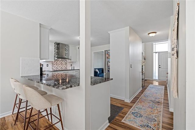 11404 N Bristol Avenue, Kansas City, MO 64156