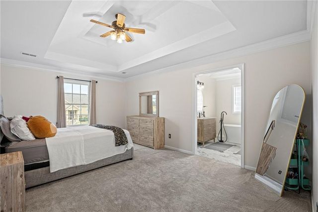 11404 N Bristol Avenue, Kansas City, MO 64156