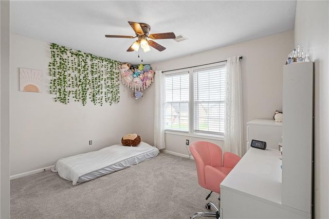 11404 N Bristol Avenue, Kansas City, MO 64156