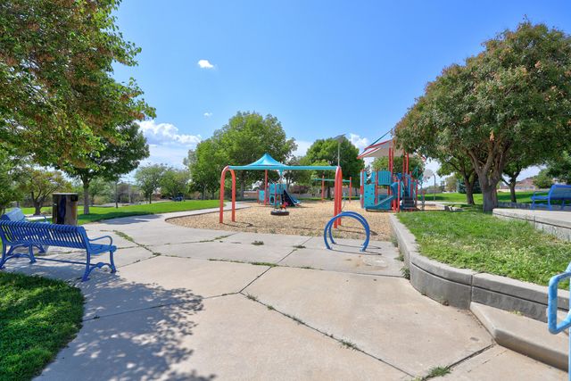 1111 Blue Quail Road NE, Albuquerque, NM 87112