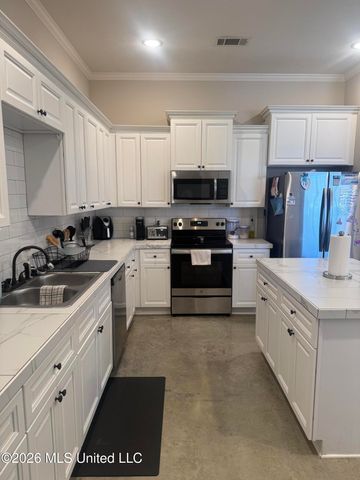 995 Filmore Drive, Brandon, MS 39042