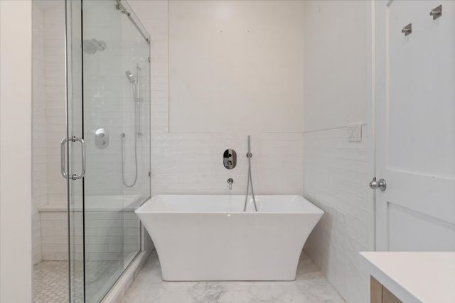 3431 N Paulina Street 2, Chicago, IL 60657