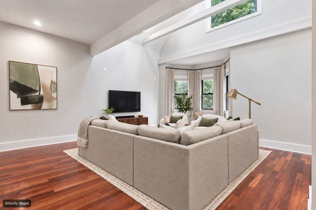 3431 N Paulina Street 2, Chicago, IL 60657