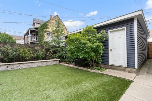 3431 N Paulina Street 2, Chicago, IL 60657