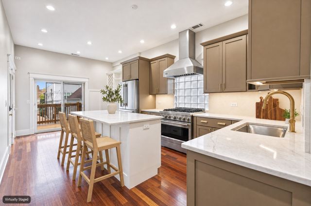3431 N Paulina Street 2, Chicago, IL 60657