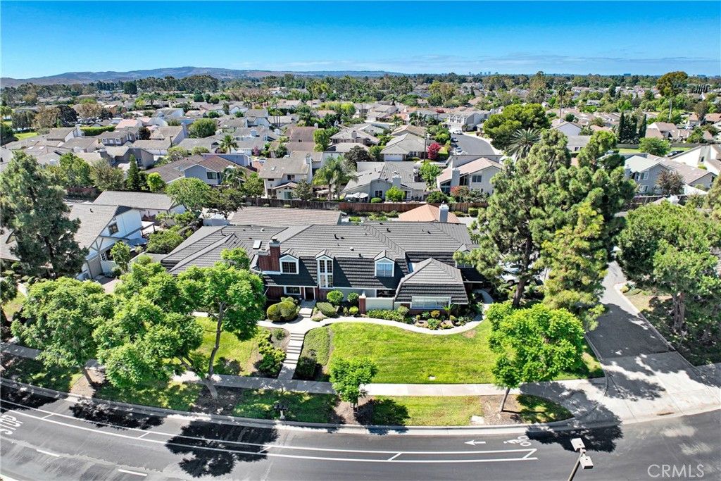 61 W Yale Loop, Irvine, CA 92604 — exterior