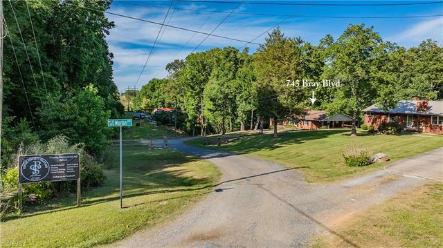 743 Bray Boulevard, Asheboro, NC 27205