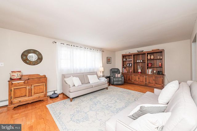 1019 HARES HILL RD, Phoenixville, PA 19460