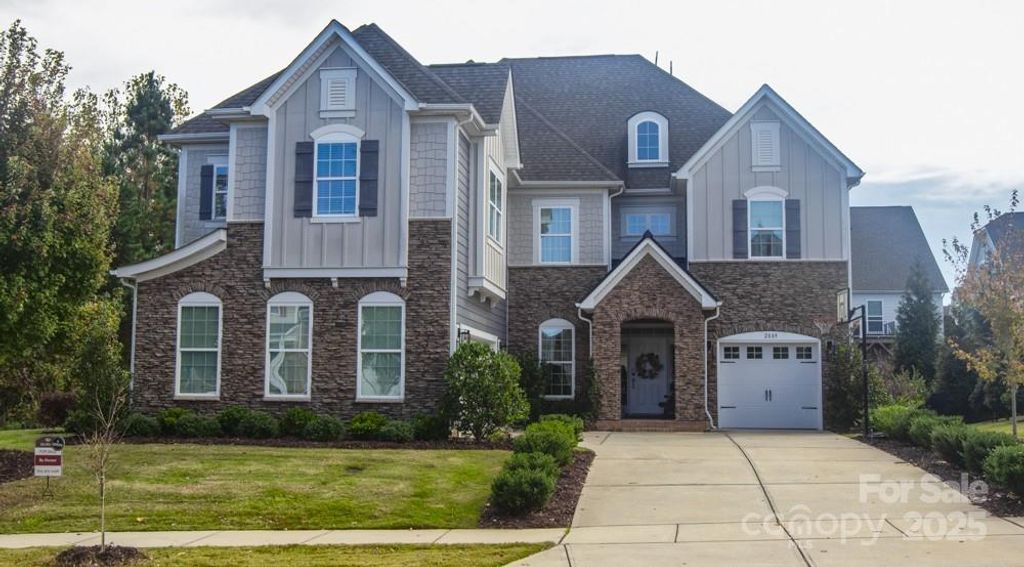 2889 Creekview Drive, Waxhaw, NC 28173