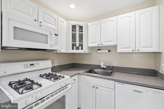 3115 GREENWAY BLVD, Falls Church, VA 22042