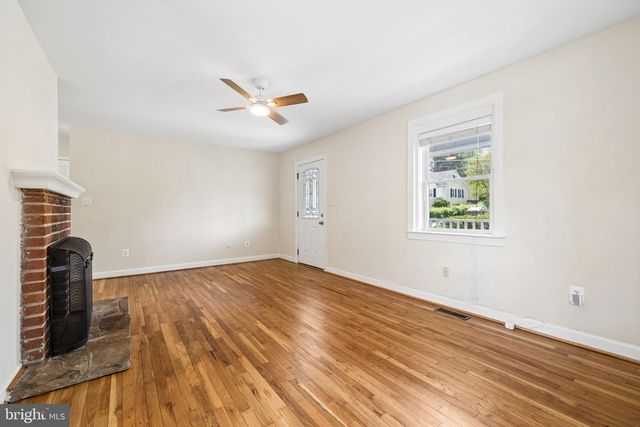 3115 GREENWAY BLVD, Falls Church, VA 22042