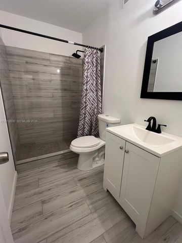 1560 NE 151st St 102, Miami, FL 33162