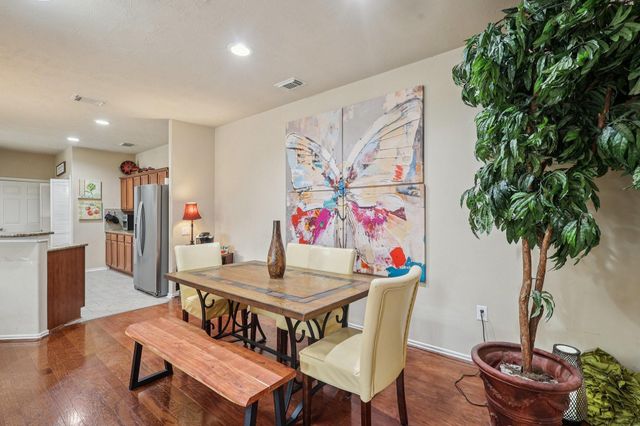 30 Trafalgar Place, Conroe, TX 77384