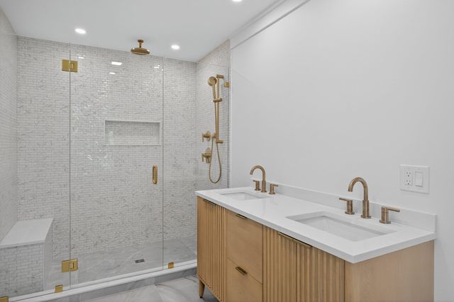 159 Willow Run Drive, Centerville, MA 02632