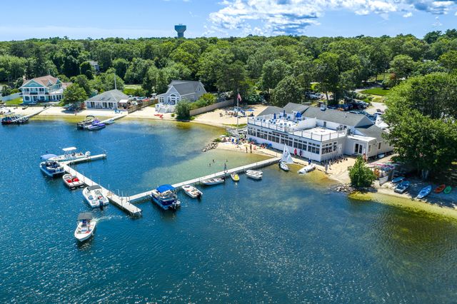 159 Willow Run Drive, Centerville, MA 02632