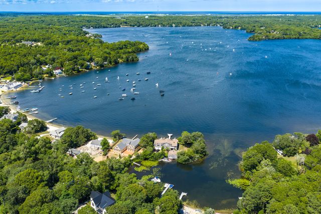 159 Willow Run Drive, Centerville, MA 02632