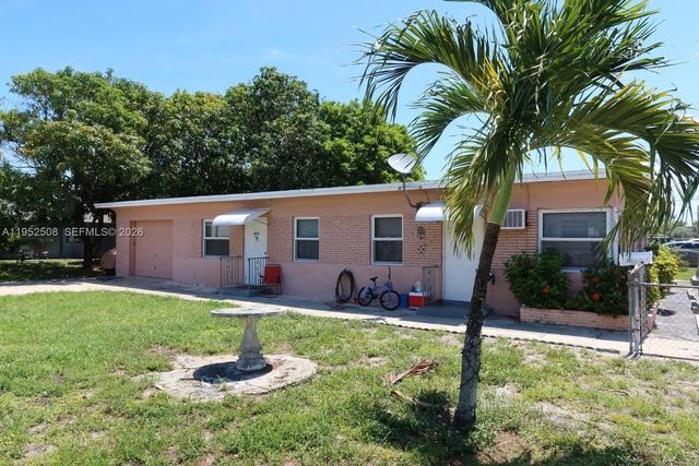 205 SE 10th Street, Hallandale Beach, FL 33009