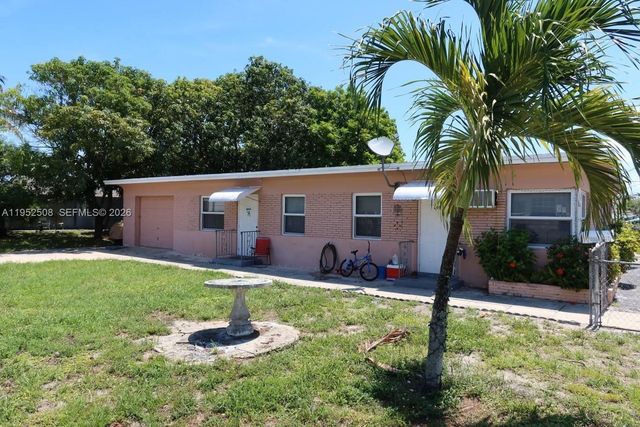 205 SE 10th Street, Hallandale Beach, FL 33009