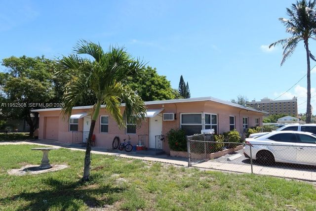 205 SE 10th Street, Hallandale Beach, FL 33009
