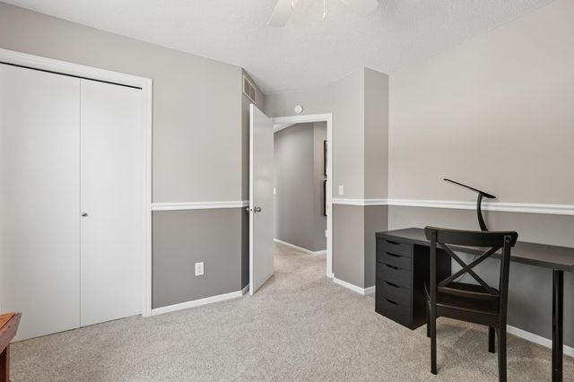 1860 Spinaker Drive, Woodbury, MN 55125