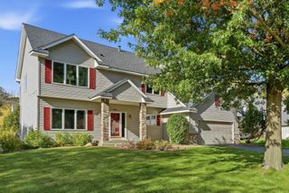 1860 Spinaker Drive, Woodbury, MN 55125