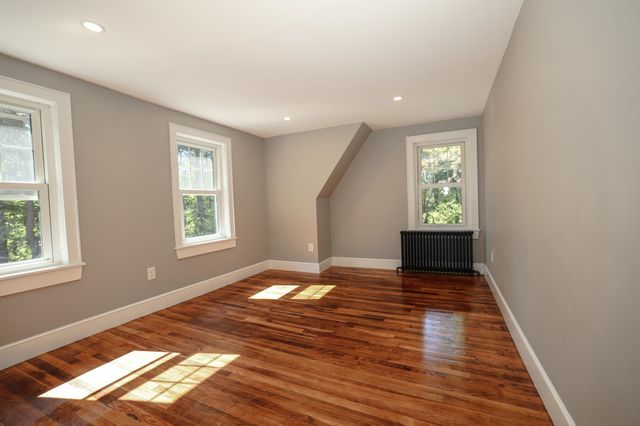 333 Cohas Avenue, Manchester, NH 03109