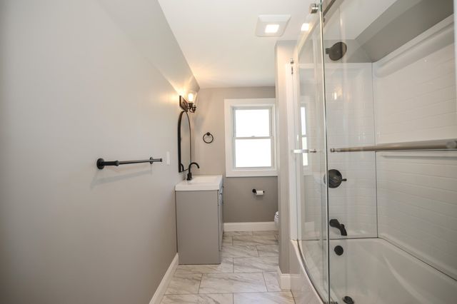 333 Cohas Avenue, Manchester, NH 03109