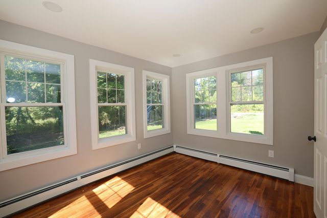 333 Cohas Avenue, Manchester, NH 03109