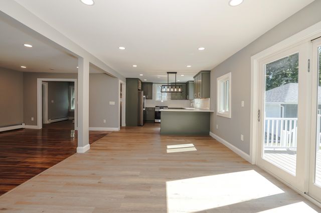 333 Cohas Avenue, Manchester, NH 03109