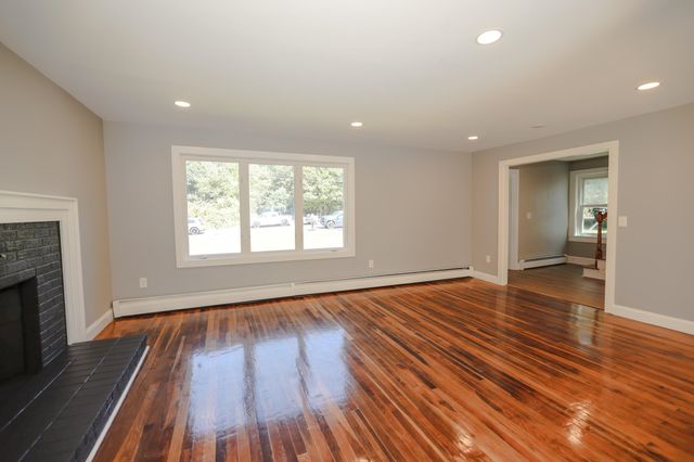 333 Cohas Avenue, Manchester, NH 03109