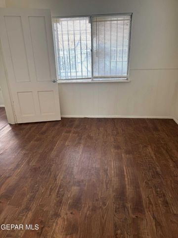 415 S OCHOA, El Paso, TX 79901