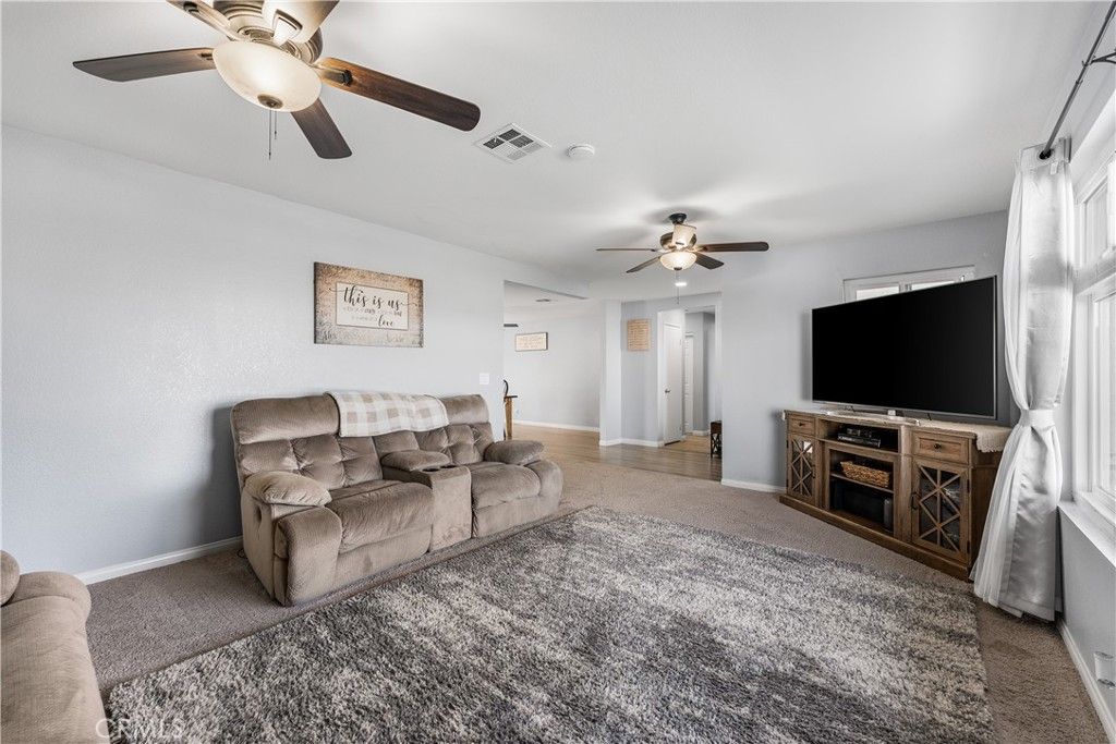 Image 12 of property listing at 8954 E Avenue T14, Littlerock, CA 93543