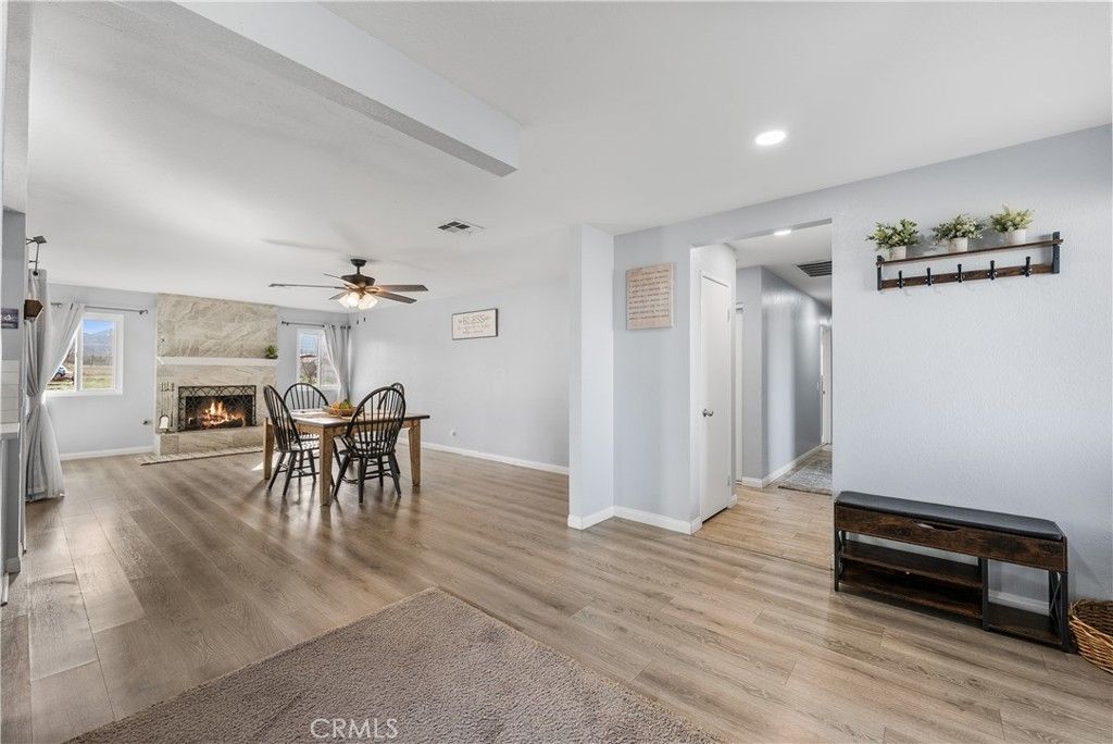 Image 14 of property listing at 8954 E Avenue T14, Littlerock, CA 93543