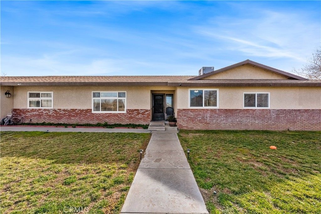 Image 36 of property listing at 8954 E Avenue T14, Littlerock, CA 93543