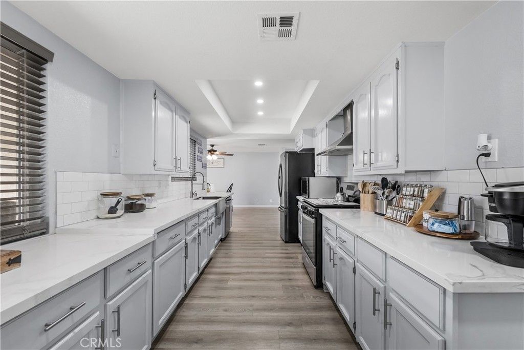 Image 4 of property listing at 8954 E Avenue T14, Littlerock, CA 93543