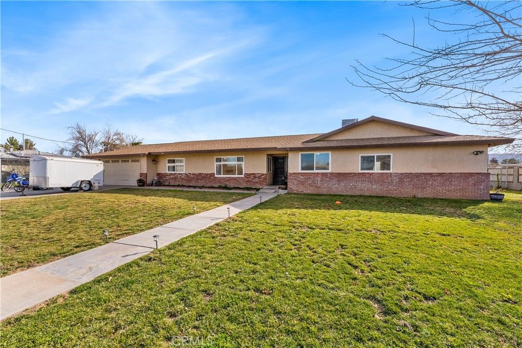 Image 43 of property listing at 8954 E Avenue T14, Littlerock, CA 93543