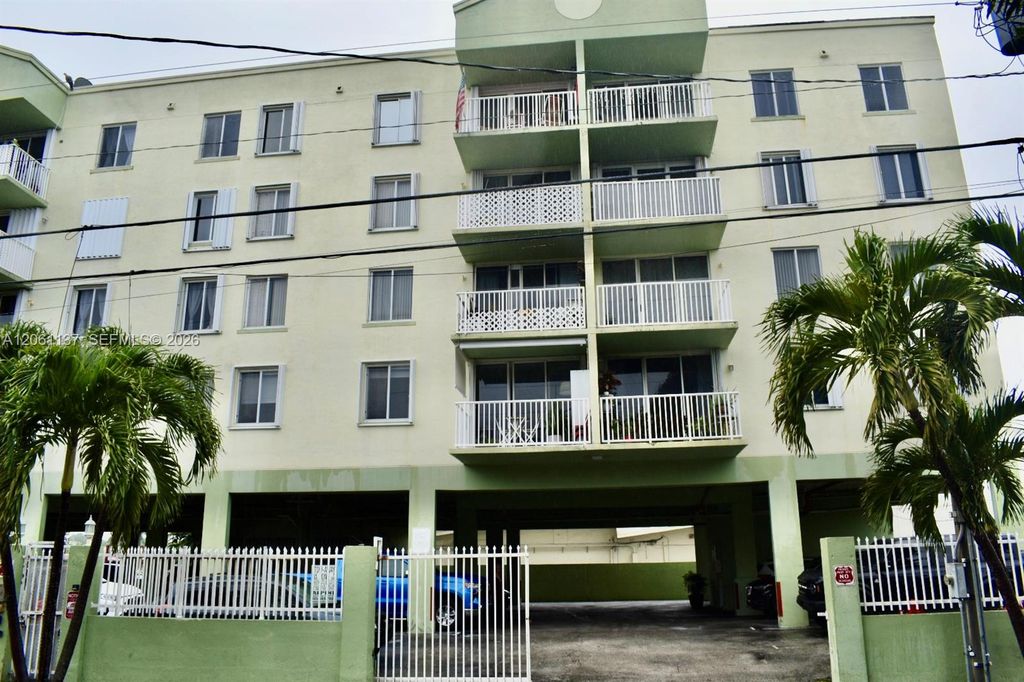616 NW 26th Ave 210, Miami, FL 33125