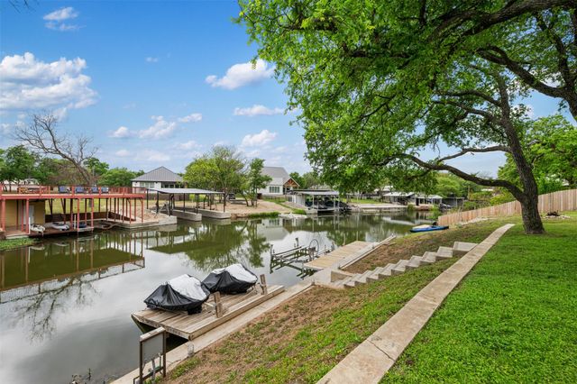 1016 Sherwood Forest DR, Granite Shoals, TX 78654