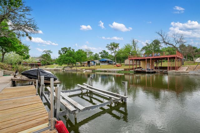 1016 Sherwood Forest DR, Granite Shoals, TX 78654