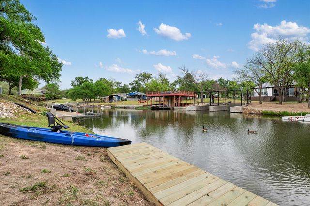 1016 Sherwood Forest DR, Granite Shoals, TX 78654