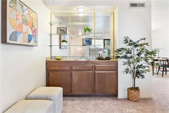 2601 E 19th Street 12, Signal Hill, CA 90755