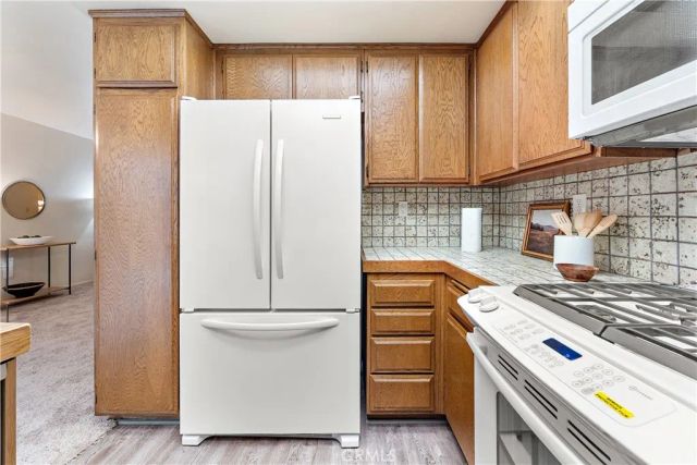 2601 E 19th Street 12, Signal Hill, CA 90755