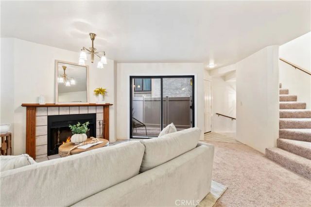 2601 E 19th Street 12, Signal Hill, CA 90755