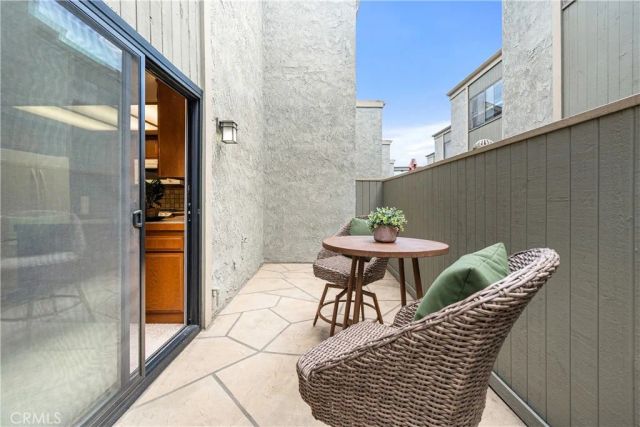2601 E 19th Street 12, Signal Hill, CA 90755