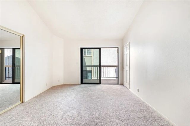 2601 E 19th Street 12, Signal Hill, CA 90755