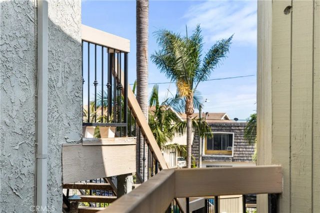 2601 E 19th Street 12, Signal Hill, CA 90755