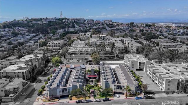 2601 E 19th Street 12, Signal Hill, CA 90755