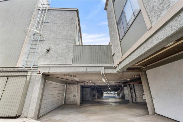 2601 E 19th Street 12, Signal Hill, CA 90755