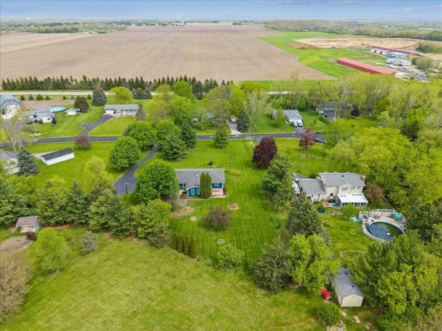 32925 118th STREET, Twin Lakes, WI 53181
