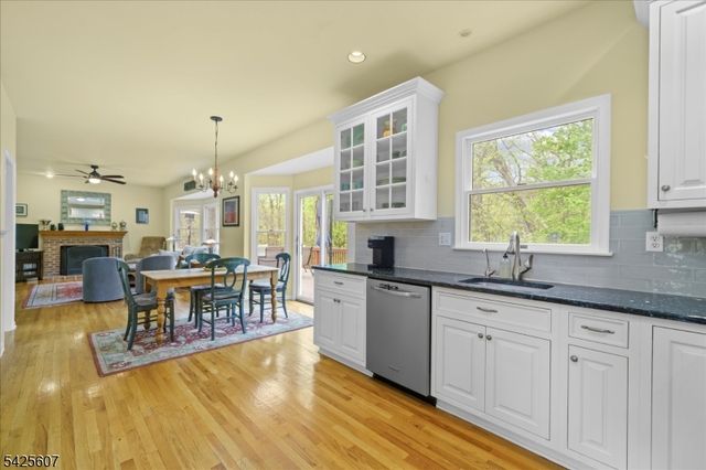 36 Jockey Hollow Rd, Bethlehem Twp., NJ 08802